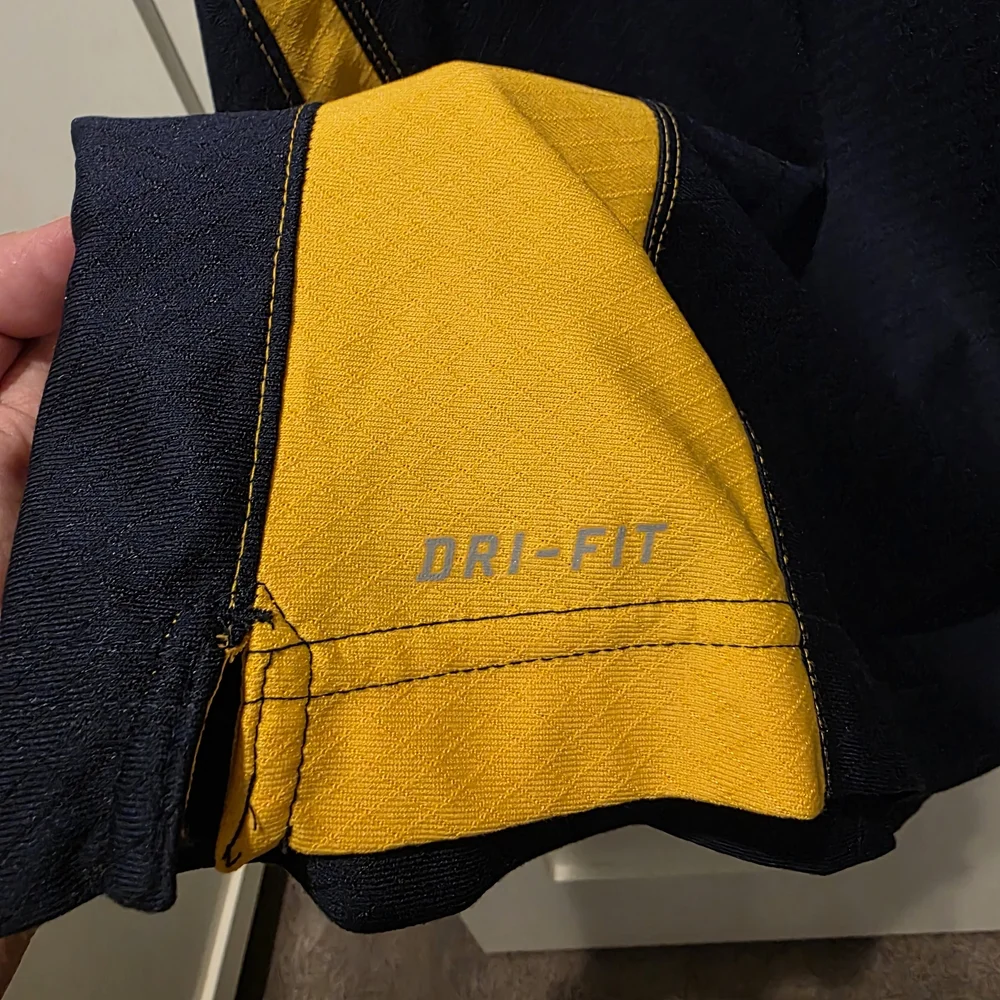 Nike WVU West Virginia University Dri-Fit Men Polo Shirt Mountaineers Football - Picture 5 of 10